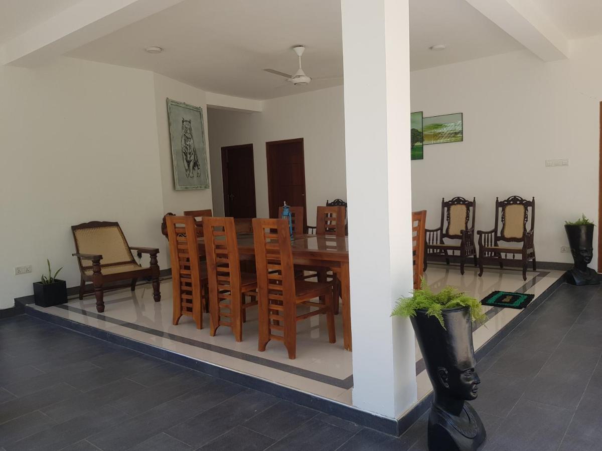 Vogel Nest Bed & Breakfast Midigama East Exterior foto