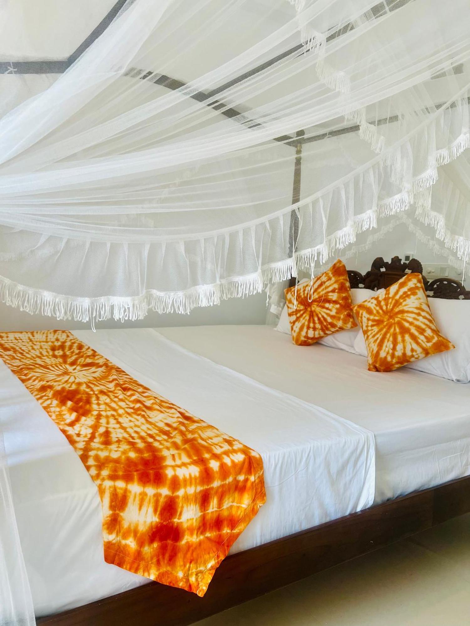 Vogel Nest Bed & Breakfast Midigama East Exterior foto